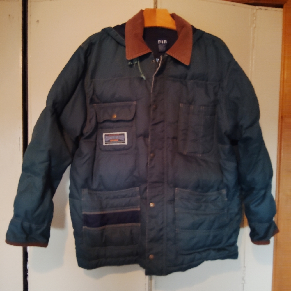 Gap down coat